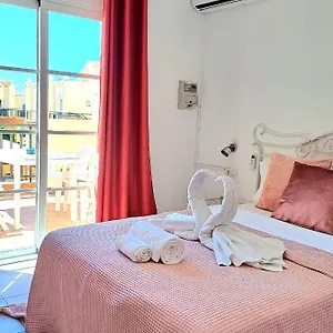  Apartment Light And Cosy In 100 Meters From The Spain